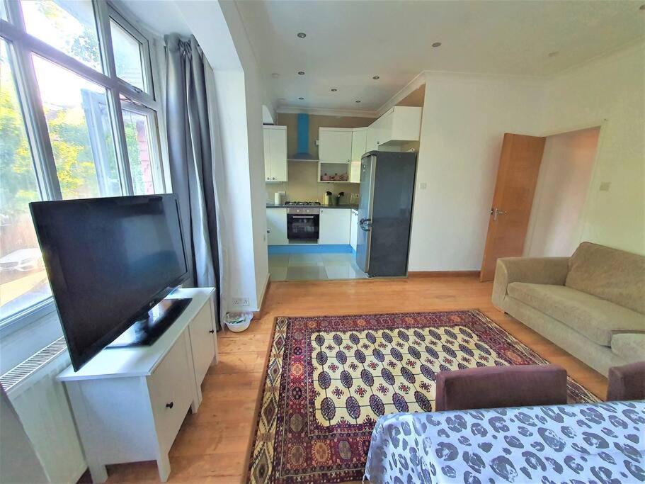 2 Bedroom Flat - Travel Direct To Heathrow/Central Londres Exterior foto