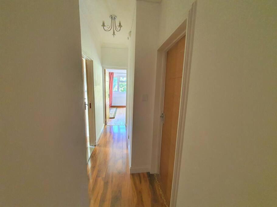 2 Bedroom Flat - Travel Direct To Heathrow/Central Londres Exterior foto